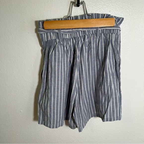 High Paper Bag Waist Shorts Light Blue White Stripes - Picture 6 of 9